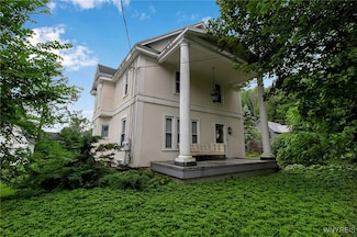 54 Martha St, Ellicottville, NY 14731