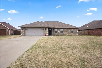 749 Westfield St, Springdale, AR 72762