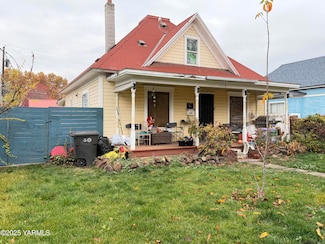 304 N 6th St, Yakima, WA 98901