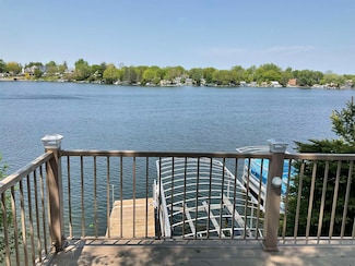 N50W35140 Wisconsin Ave, Oconomowoc, WI 53066