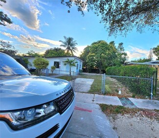 14070 NW 5th Place, North Miami, FL 33168