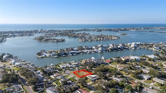 417 Harbor View Ln, Largo, FL 33770