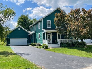 1105 Hedgerow Dr, Grayslake, IL 60030