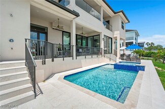 388 Pine Ave, Naples, FL 34108