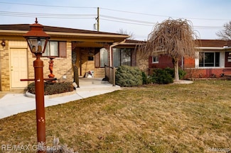 34398 Greentrees Rd, Sterling Heights, MI 48312