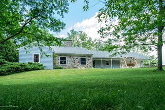 12350 W Herbison Rd, Eagle, MI 48822
