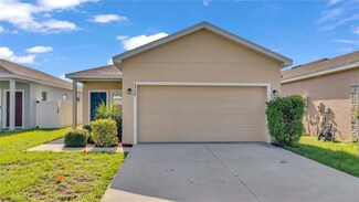 2928 Whispering Trails Dr, Winter Haven, FL 33884