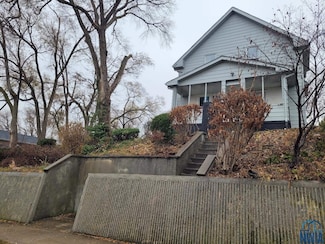 1222 W 5th St, Sioux City, IA 51103