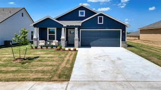 8520 E El Paso St, Broken Arrow, OK 74014