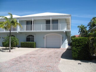 500 9th St, Key Colony Beach, FL 33051
