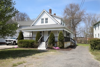 262 Plymouth St Unit 1, Bridgewater, MA 02324