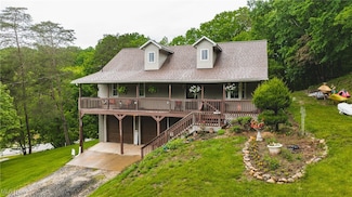 2993 Harris Hwy, Washington, WV 26181