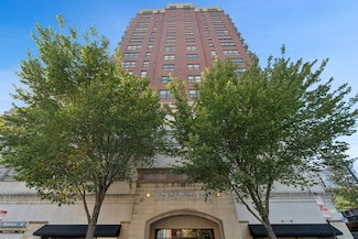 5 E 14th Place Unit 504, Chicago, IL 60605