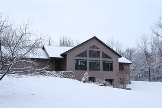 337 Sandhill Rd, Rewey, WI 53580