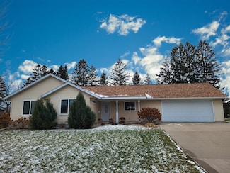 2614 Peachtree Cir, Marshfield, WI 54449