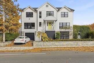 783 Reef Rd, Fairfield, CT 06824