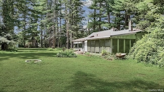 12 Kiernan Glen, Cuddebackville, NY 12729