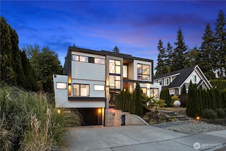 3108 92nd Ave NE, Clyde Hill, WA 98004