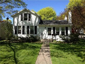 88 South St, Le Roy, NY 14482