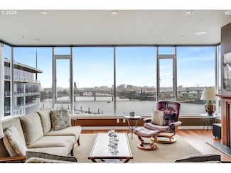 1920 S River Dr Unit 1001, Portland, OR 97201