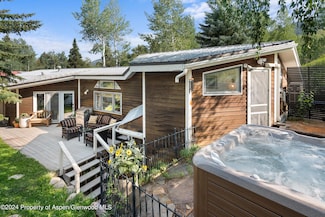 140 Maple Ln Unit 140, Aspen, CO 81611