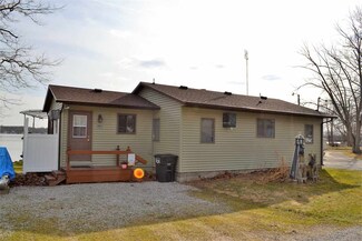0121 W Lakepoint Dr, Rome City, IN 46784