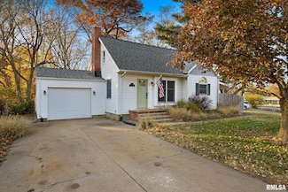 309 Timber Ln, East Peoria, IL 61611