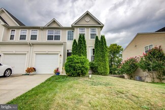 215 Pennshire Dr, Lancaster, PA 17603