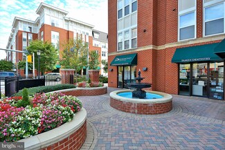 2665 Prosperity Ave Unit 225, Fairfax, VA 22031