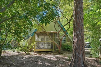 2010 Jung Blvd E, Naples, FL 34120