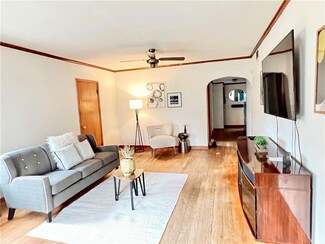1401 Mattern Ave, Des Moines, IA 50316