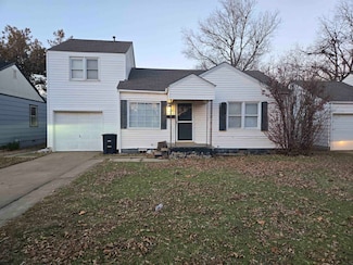 722 W Thompson Ave, Enid, OK 73701