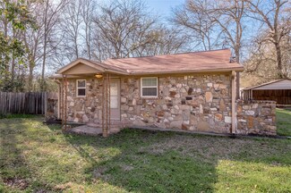 865 N Main St, Groveton, TX 75845