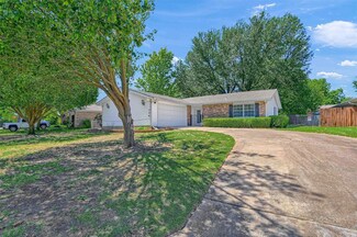 746 Hillside Dr, Sherman, TX 75090