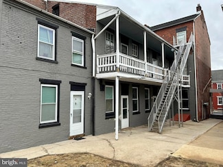 229 E King St, Lancaster, PA 17602