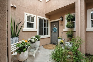 15636 Vista Way Unit 104, Lake Elsinore, CA 92532