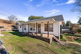 134 Church St, Calhoun, TN 37309