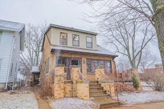 1718 Yahara Place, Madison, WI 53704