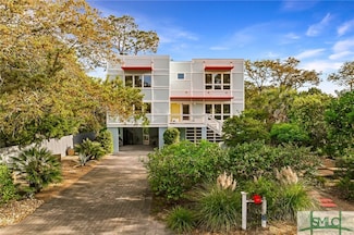1111 Laurel Ave, Tybee Island, GA 31328