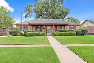 10447 Winding Trail Rd, La Porte, TX 77571
