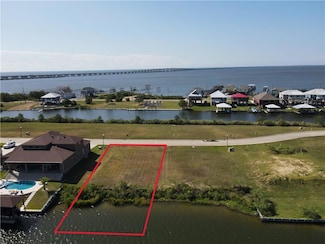 1409 Clipper Island Rd, Eden Isle, LA 70458