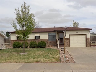1904 Longfellow Rd, Hays, KS 67601