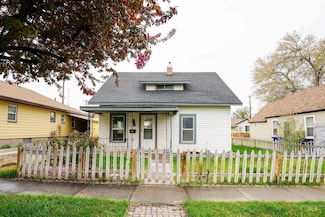 509 3rd Ave W, Twin Falls, ID 83301