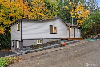 1032 Garrison Ave, Port Orchard, WA 98366