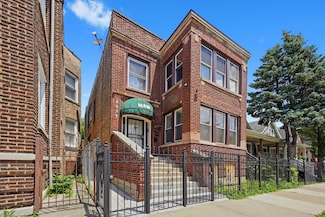 4952 W Augusta Blvd, Chicago, IL 60651