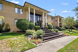 31915 W 14 Mile Rd Unit 247, Farmington Hills, MI 48334