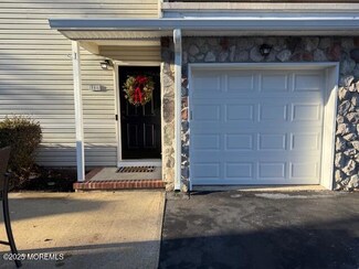 388 Deuce Dr, Wall Township, NJ 07719