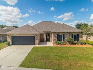 13253 Mary's Way, D'Iberville, MS 39540