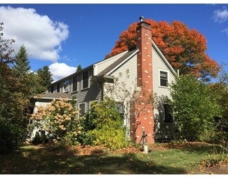 32 Perkins St, Wenham, MA 01984