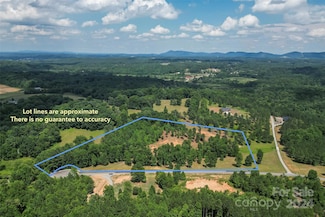 2791 Cornwell Dr, Morganton, NC 28655